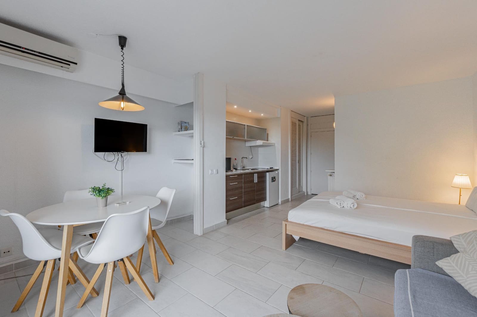 Studio til salg i Puerto de Alcudia med swimmingpool - € 199.000 (Ref: 9341231)