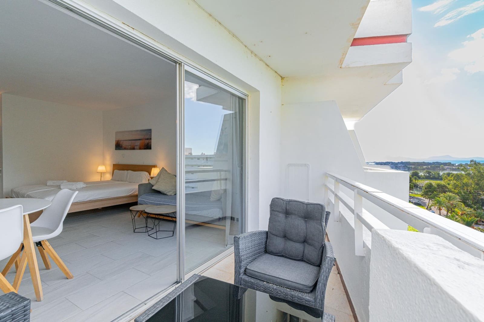 Studio til salg i Puerto de Alcudia med swimmingpool - € 199.000 (Ref: 9341231)