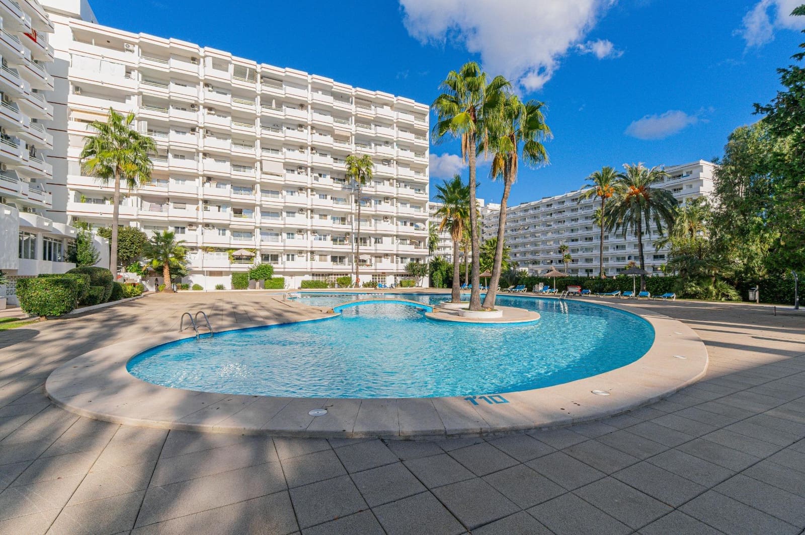 Studio til salg i Puerto de Alcudia med swimmingpool - € 199.000 (Ref: 9341231)