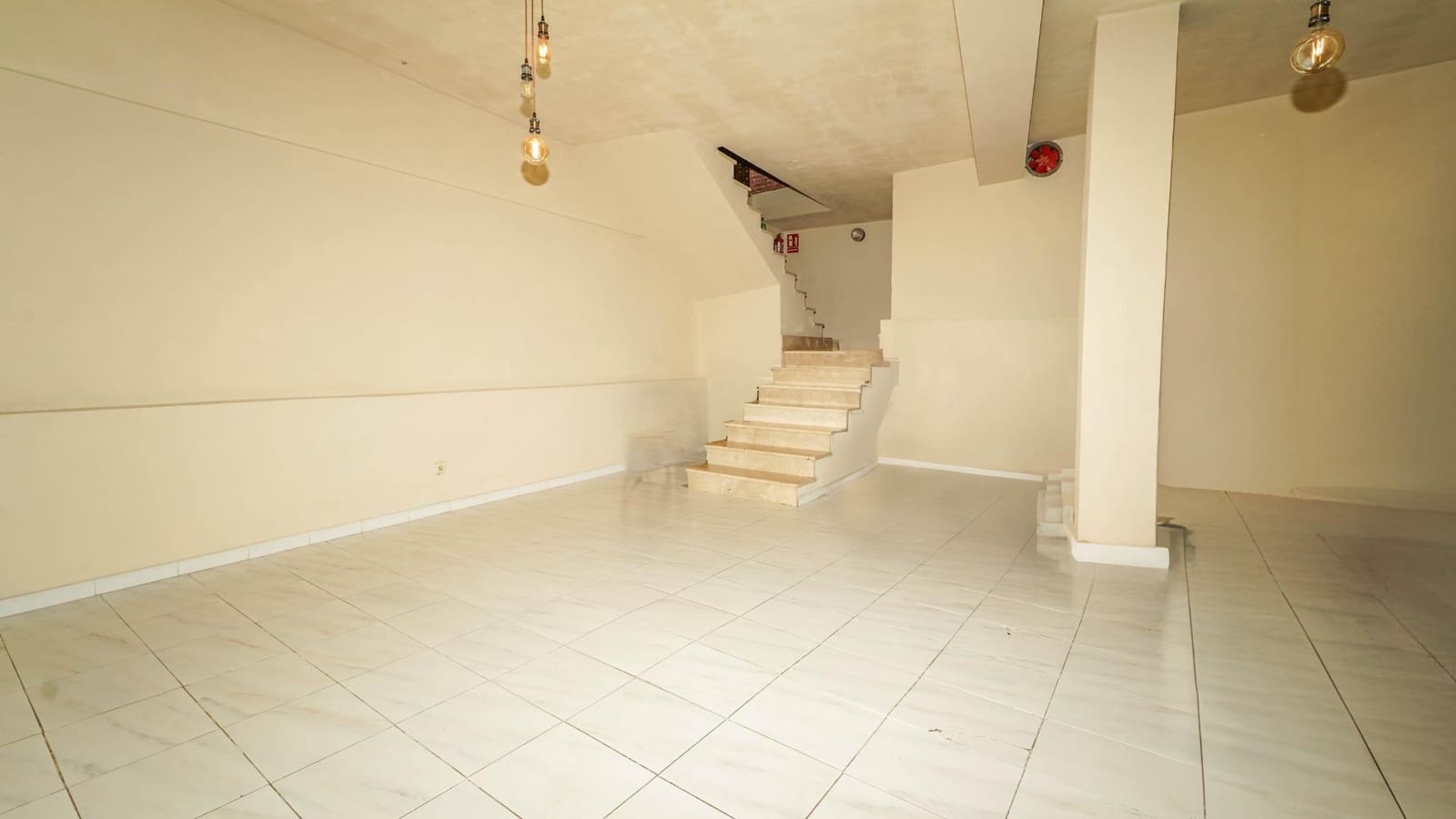 Komercyjne na sprzedaż w Calvia - 249 900 € (Ref: 9341232)