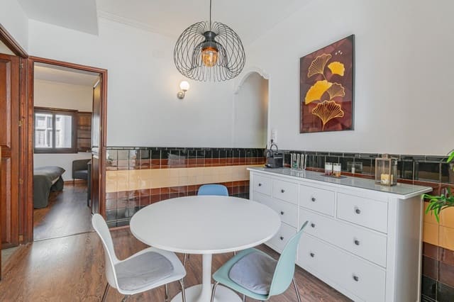 Appartement de 2 chambres à louer à Foners, Palma de Mallorca - 2 000 € (Ref: 9347384)