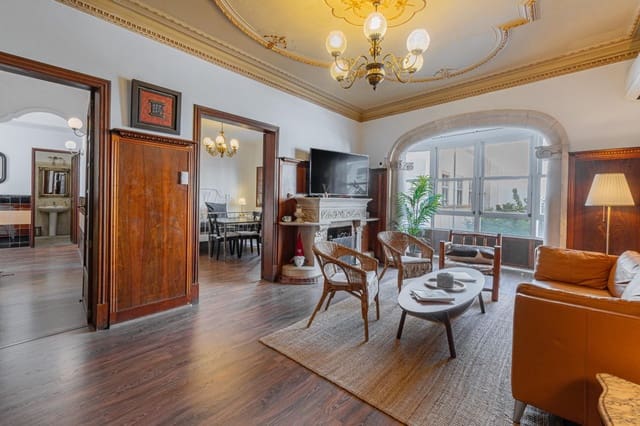 Appartement de 2 chambres à louer à Foners, Palma de Mallorca - 2 000 € (Ref: 9347384)