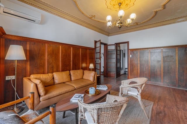 Appartement de 2 chambres à louer à Foners, Palma de Mallorca - 2 000 € (Ref: 9347384)