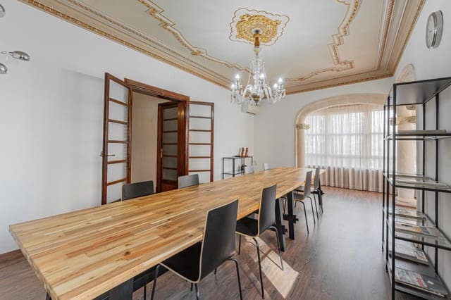 Appartement de 2 chambres à louer à Foners, Palma de Mallorca - 2 000 € (Ref: 9347384)