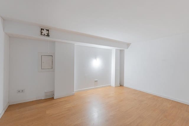 5 soverom Kommersiell til salgs i Palma de Mallorca - € 229 000 (Ref: 9349601)