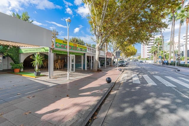 Erhverv til salg i Magalluf, Calvià - € 239.000 (Ref: 9353644)