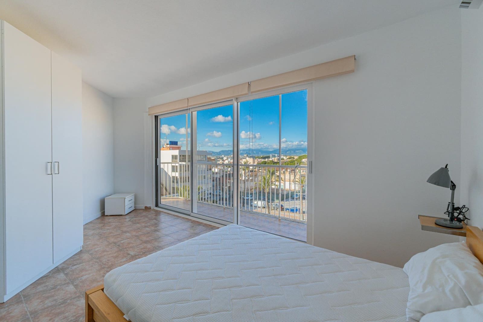 4 soveværelse Lejlighed til salg i L'Arenal / S'Arenal - € 634.900 (Ref: 9355879)