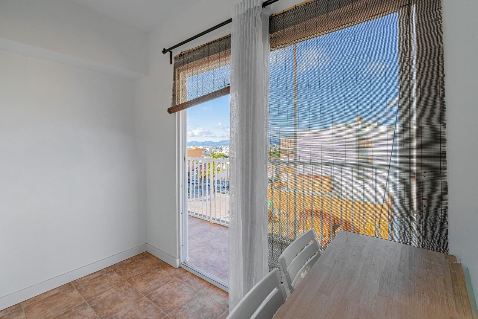 4 soveværelse Lejlighed til salg i L'Arenal / S'Arenal - € 634.900 (Ref: 9355879)