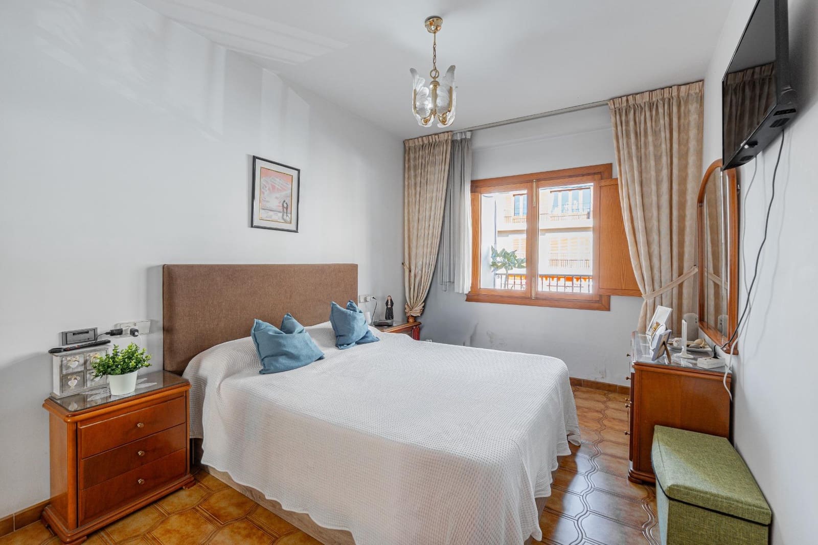 3 soveværelse Byhus til salg i Son Ferriol med garage - € 699.000 (Ref: 9382985)