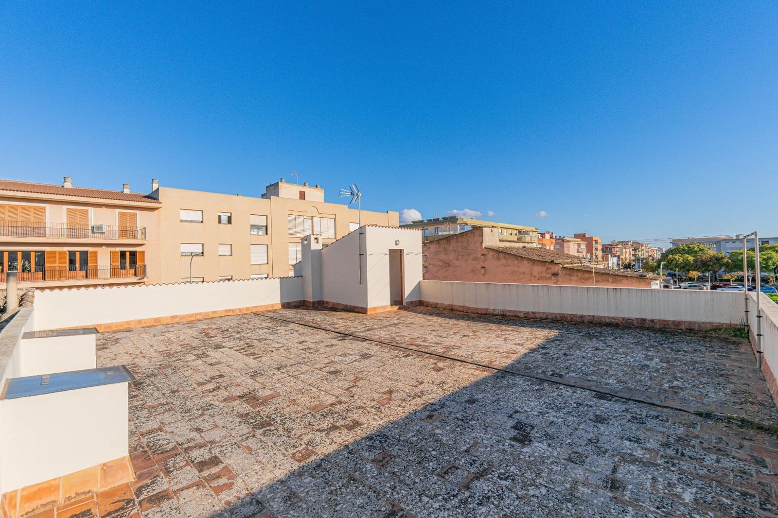 3 soveværelse Byhus til salg i Son Ferriol med garage - € 699.000 (Ref: 9382985)