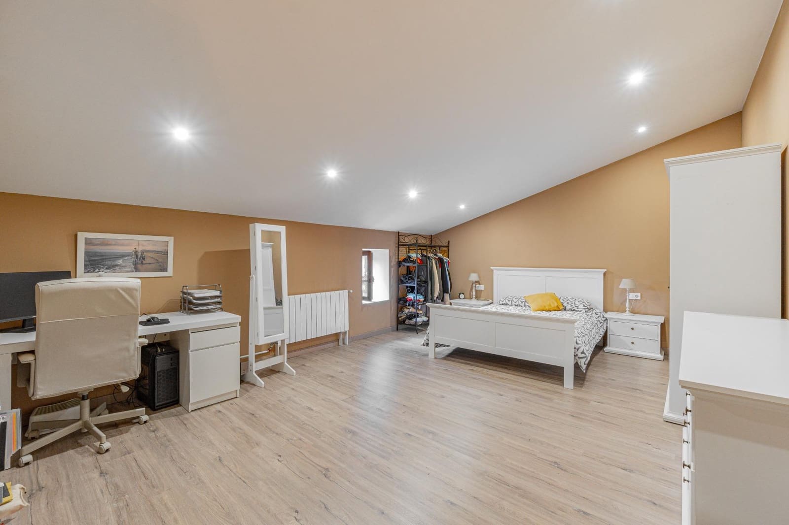 5 slaapkamer Rijtjeshuis te koop in Santa Eugenia met garage - € 670.000 (Ref: 9385680)