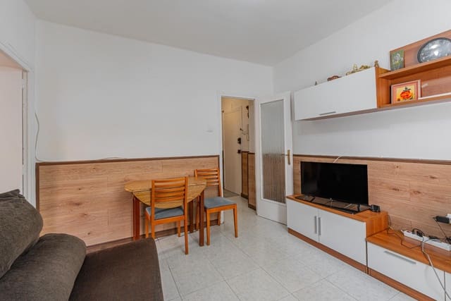 2 bedroom Flat for sale in Palma de Mallorca - € 179,900 (Ref: 9398728)