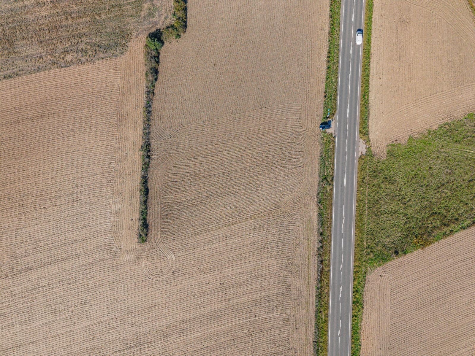 Rakentamaton maa myytävänä paikassa Petra - 12 000 € (Ref: 9401101)