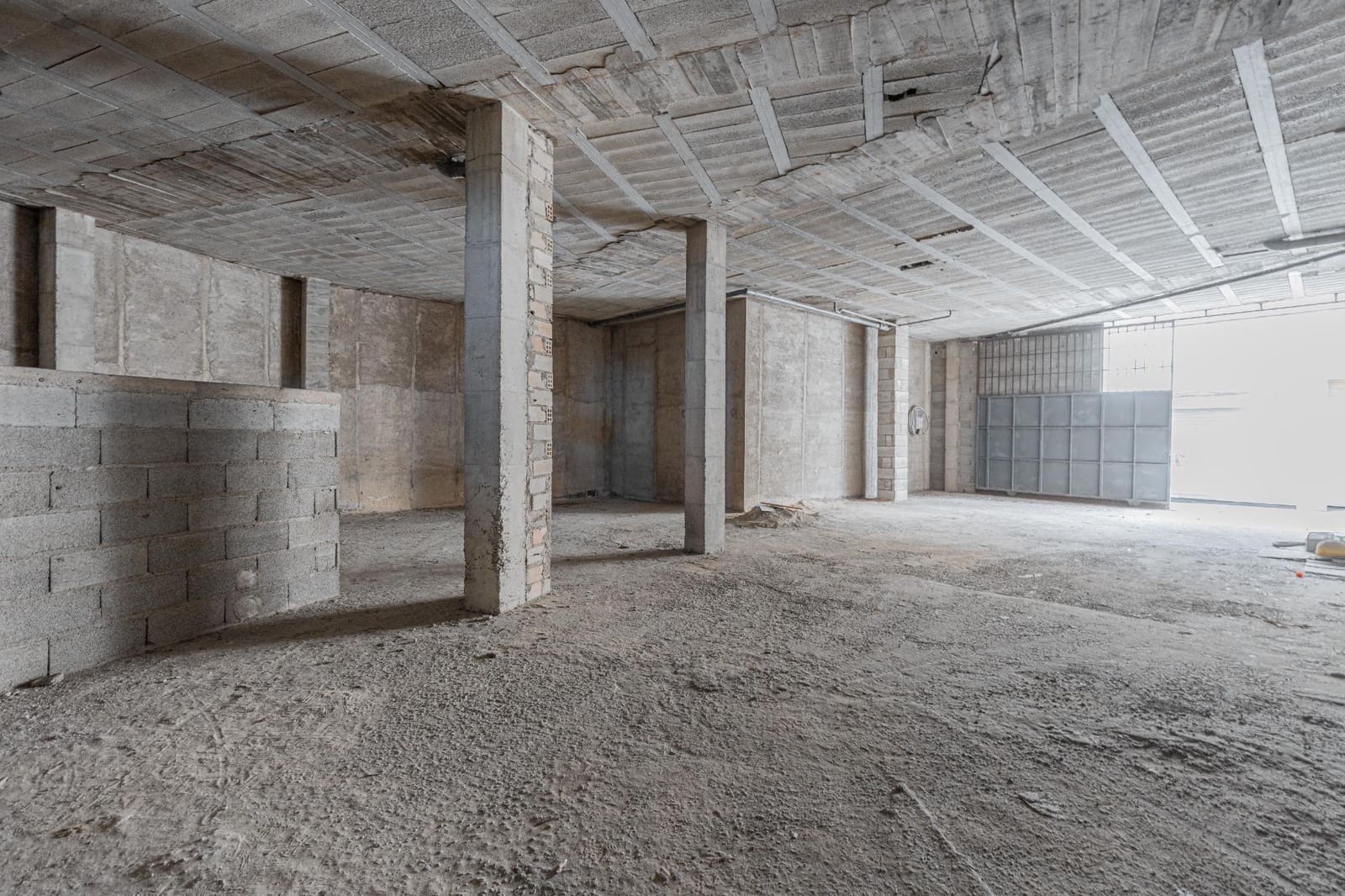 Commercieel te koop in Lloseta - € 399.000 (Ref: 9422492)