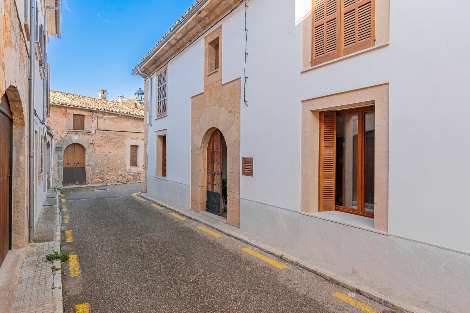 3 soveværelse Byhus til leje i Algaida med garage - € 2.000 (Ref: 9422769)