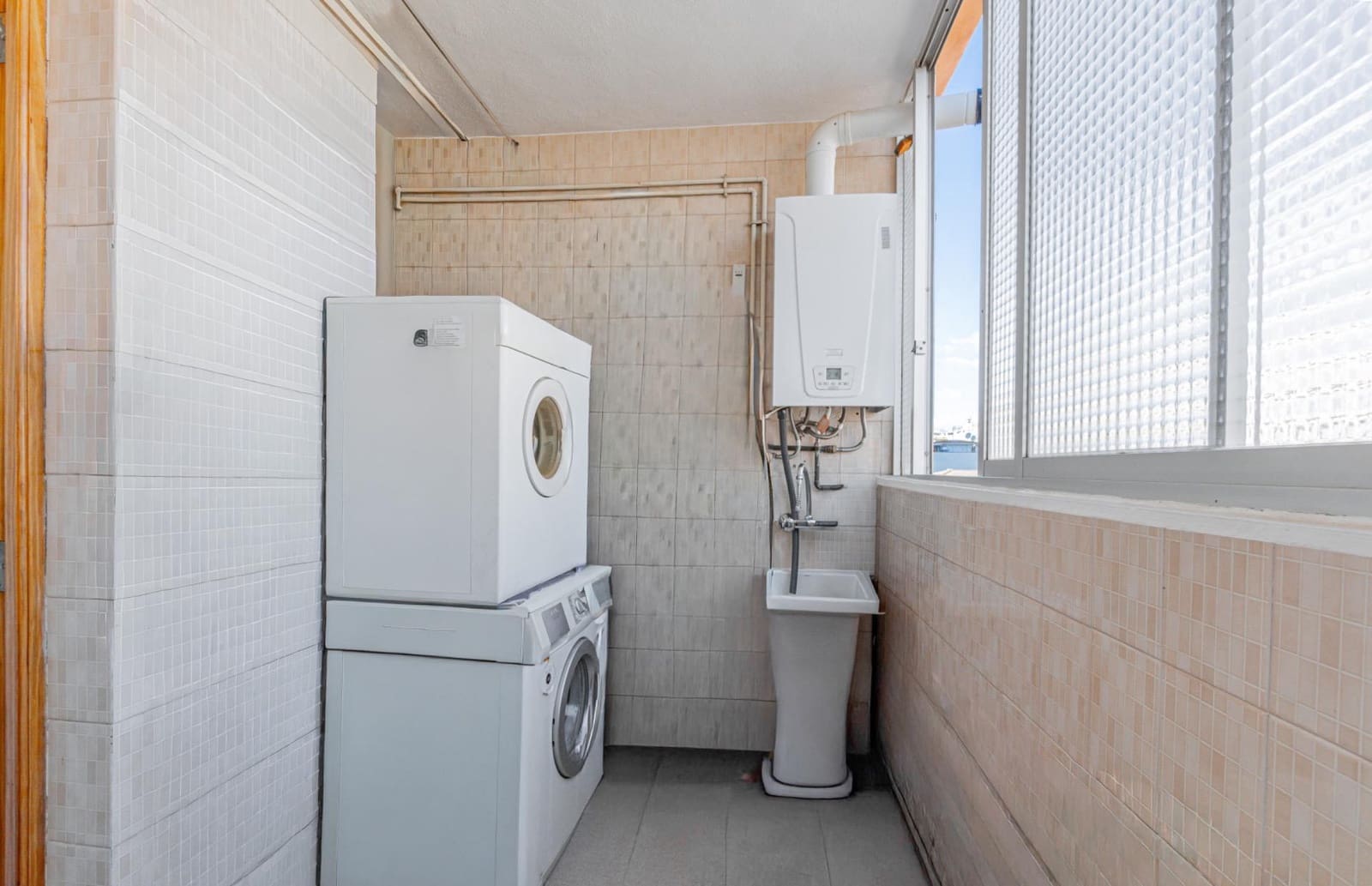 3 bedroom Apartment for sale in L'Arenal / S'Arenal - € 359,900 (Ref: 9433474)