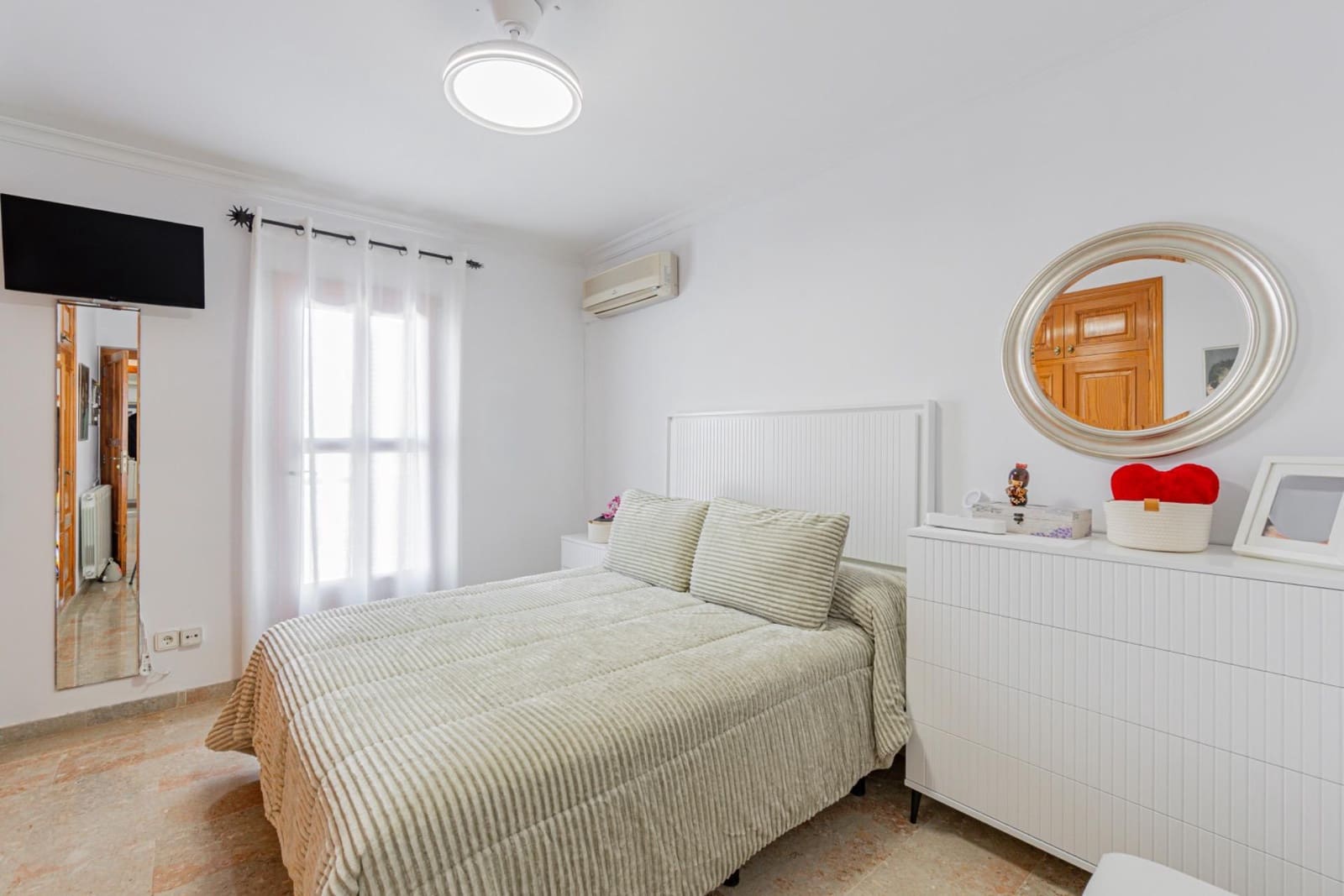 3 bedroom Apartment for sale in L'Arenal / S'Arenal - € 359,900 (Ref: 9433474)