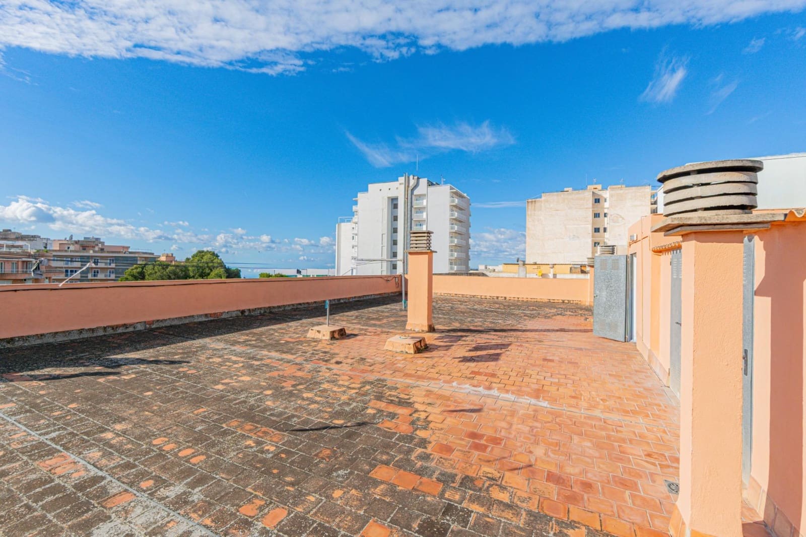 3 bedroom Apartment for sale in L'Arenal / S'Arenal - € 359,900 (Ref: 9433474)