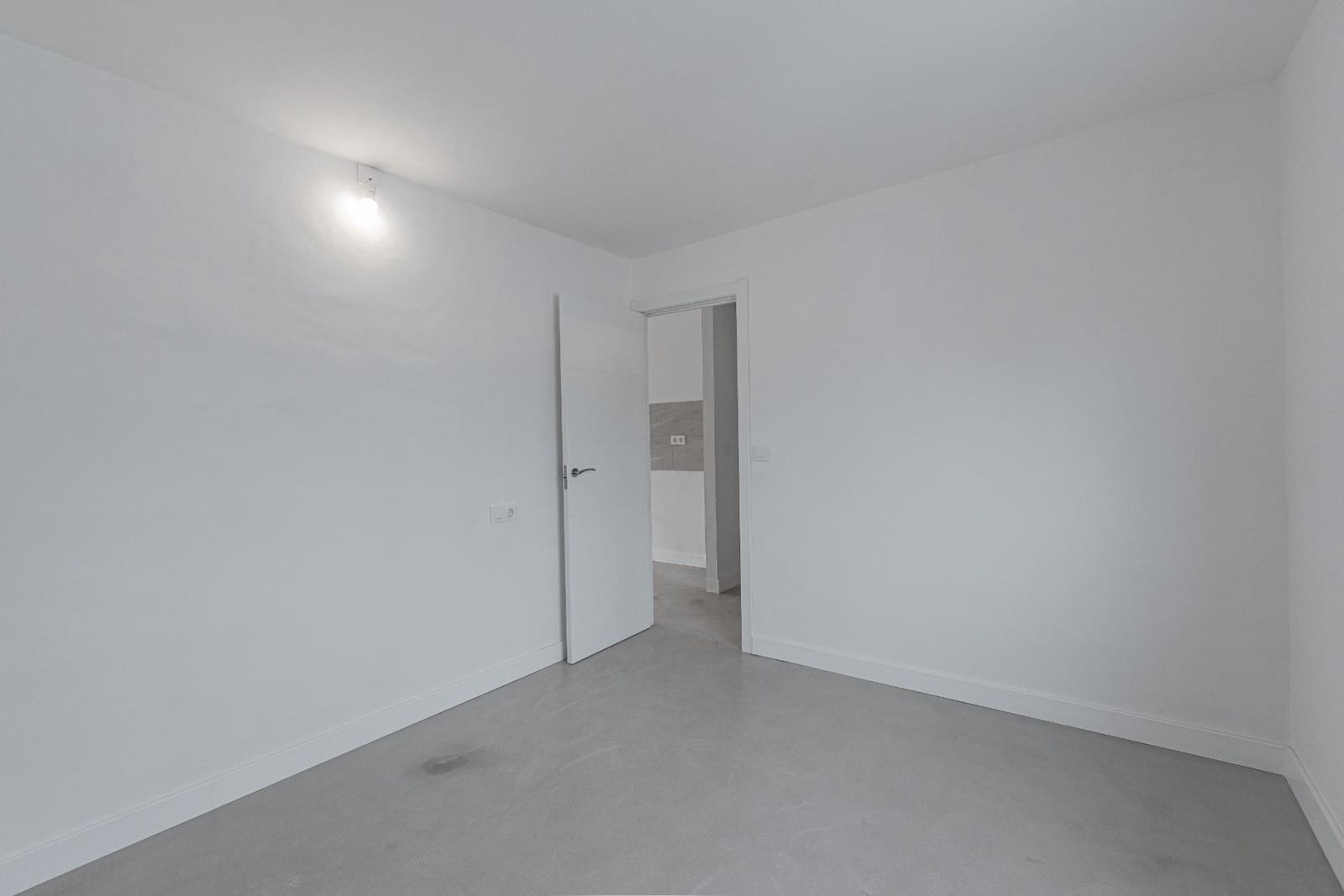 1 bedroom Commercial for sale in Cala Vinyes / Cala Vinyas / Cala Vinas - € 179,000 (Ref: 9437149)