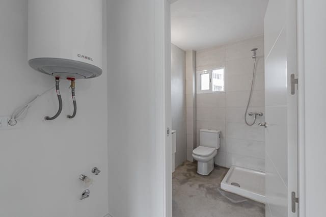 1 soveværelse Erhverv til salg i Cala Vinyes / Cala Vinyas / Cala Viñas, Calvià - € 179.000 (Ref: 9437149)