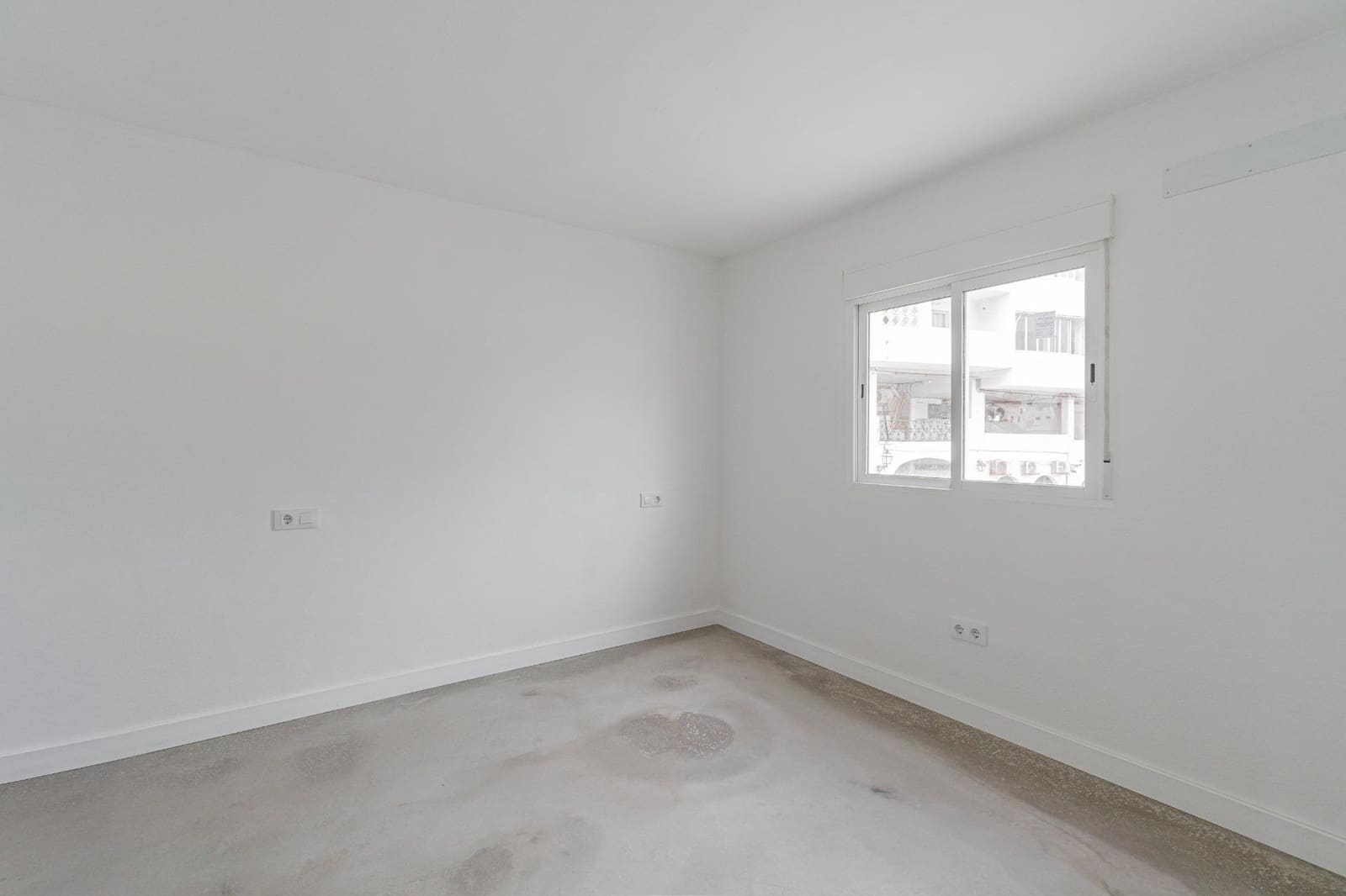 1 bedroom Commercial for sale in Cala Vinyes / Cala Vinyas / Cala Vinas - € 179,000 (Ref: 9437149)