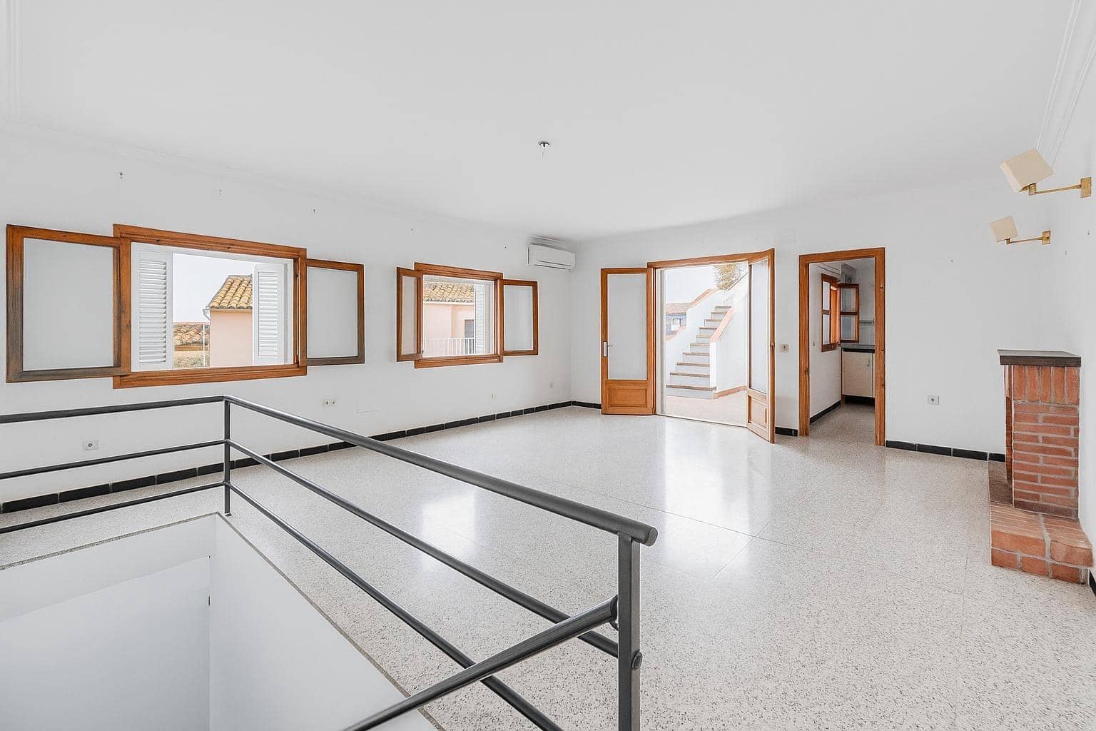 3 soveværelse Semi-Rækkehus til salg i Sa Cabaneta / La Cabaneta med garage - € 689.000 (Ref: 9441385)