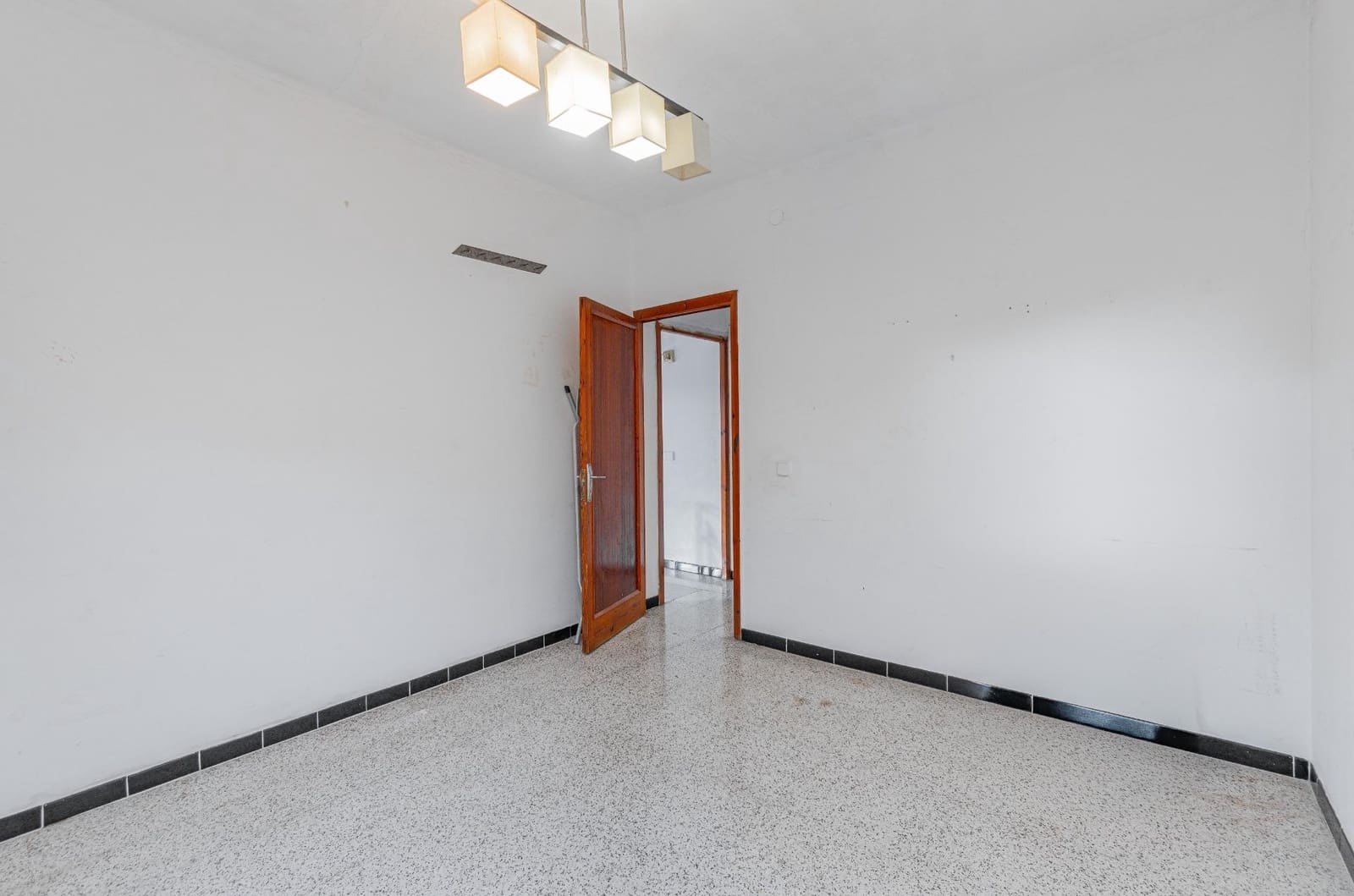 3 soveværelse Semi-Rækkehus til salg i Sa Cabaneta / La Cabaneta med garage - € 689.000 (Ref: 9441385)