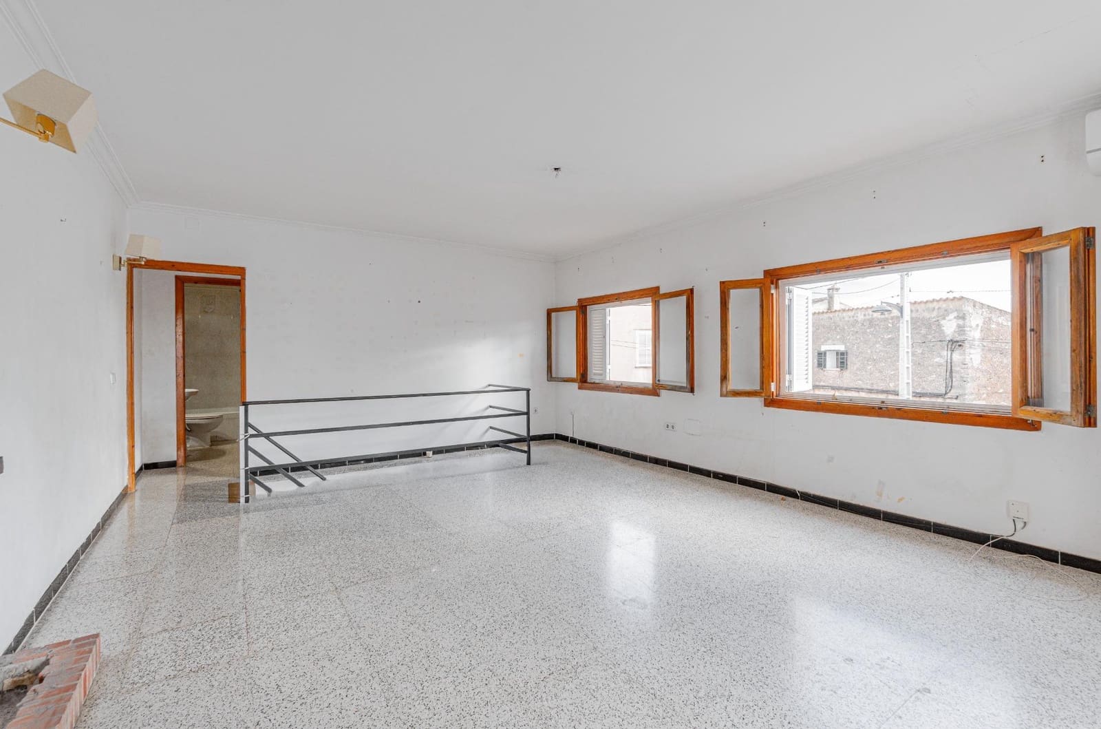 3 soveværelse Semi-Rækkehus til salg i Sa Cabaneta / La Cabaneta med garage - € 689.000 (Ref: 9441385)