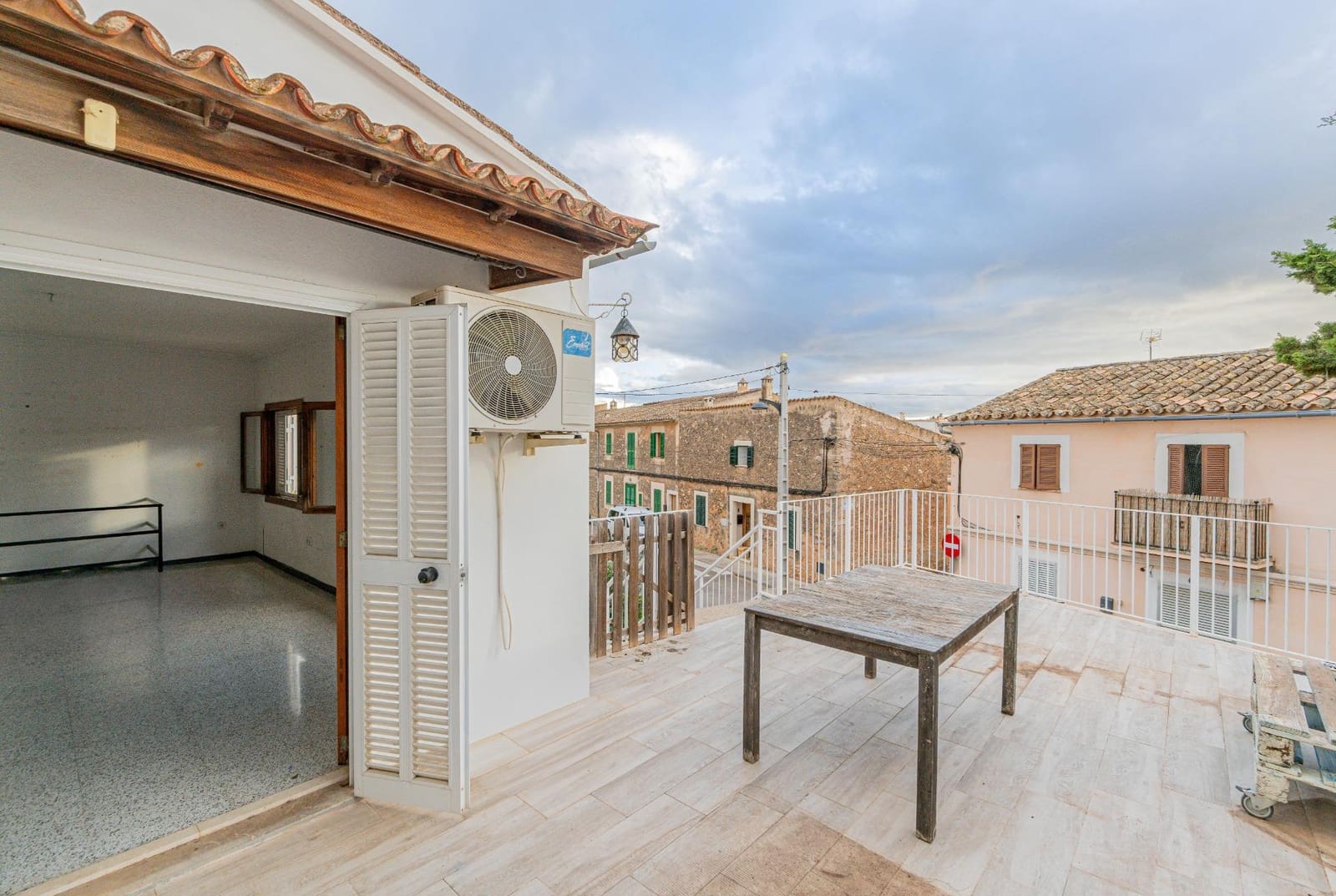 3 soveværelse Semi-Rækkehus til salg i Sa Cabaneta / La Cabaneta med garage - € 689.000 (Ref: 9441385)