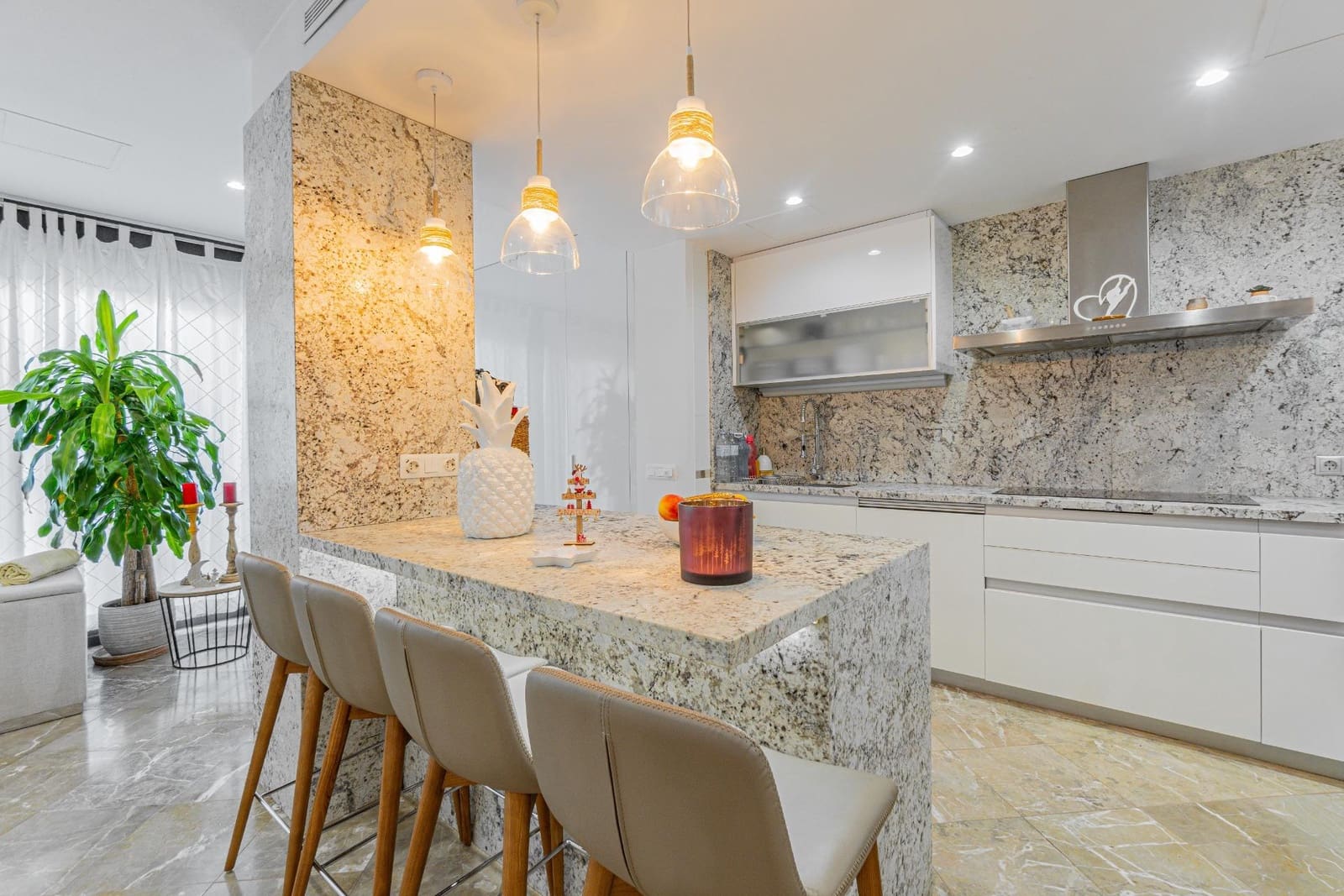 4 sypialnia Dom szeregowy na sprzedaż w Lloseta z garażem - 599 900 € (Ref: 9470415)