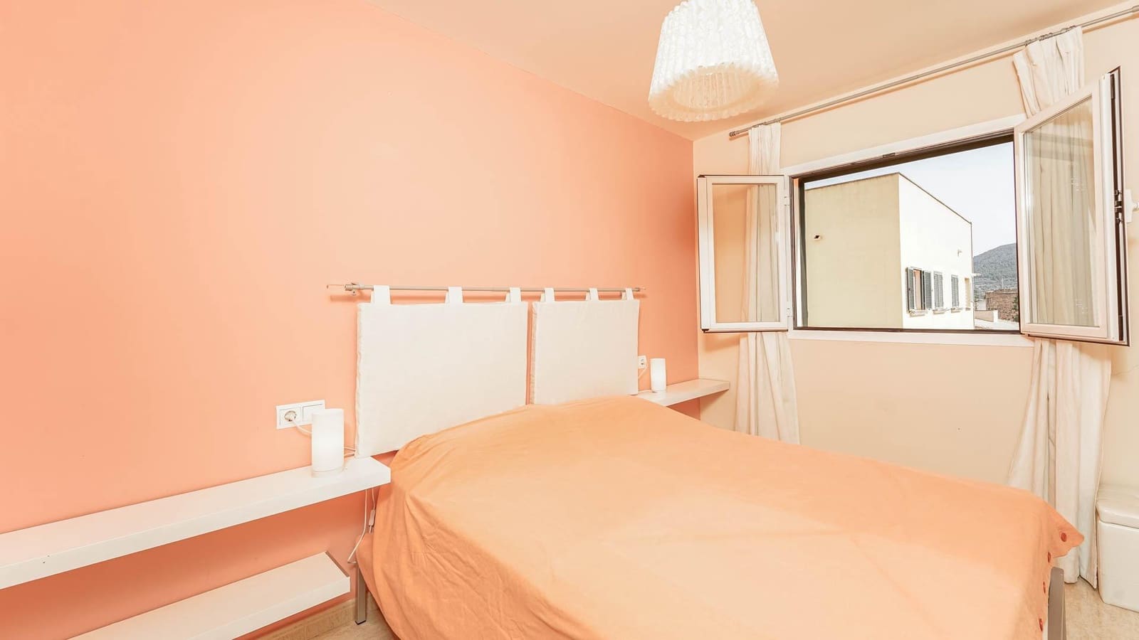 3 bedroom Flat for rent in Llucmajor - € 1,350 (Ref: 9488364)