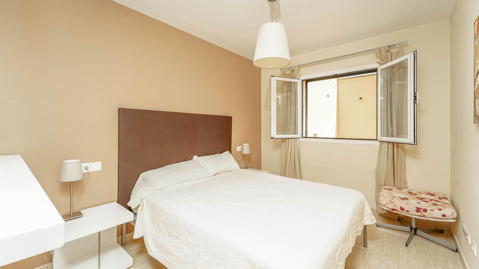 3 bedroom Flat for rent in Llucmajor - € 1,350 (Ref: 9488364)