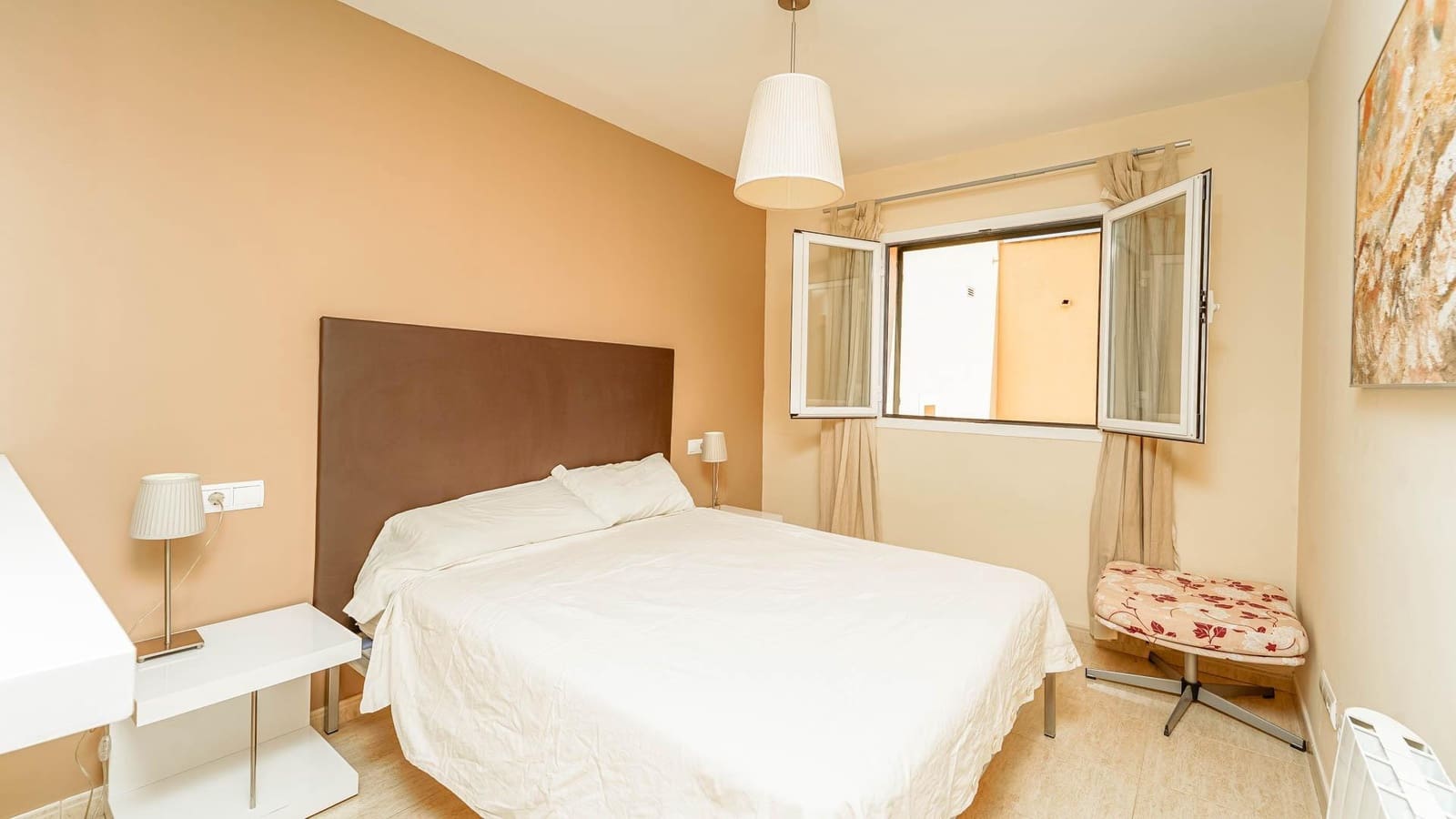 3 bedroom Flat for rent in Llucmajor - € 1,350 (Ref: 9488364)