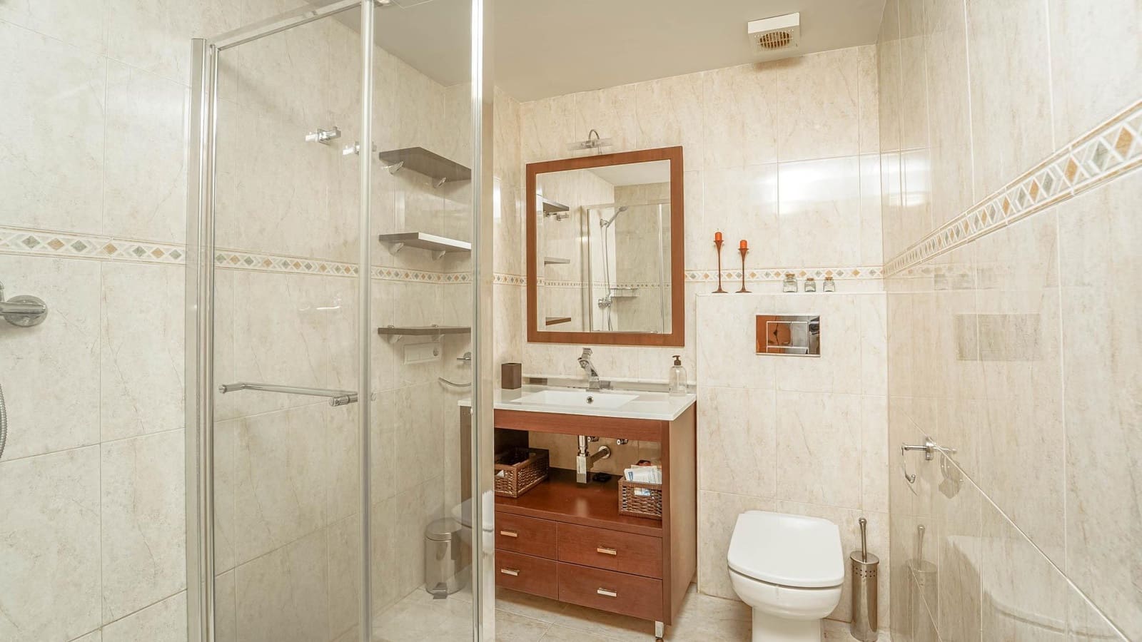 3 bedroom Flat for rent in Llucmajor - € 1,350 (Ref: 9488364)