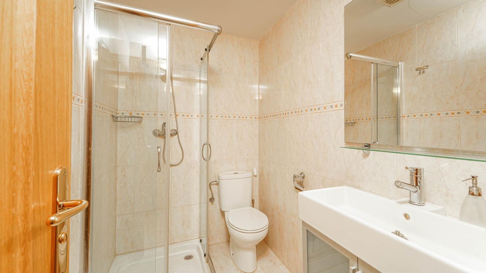 3 bedroom Flat for rent in Llucmajor - € 1,350 (Ref: 9488364)