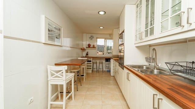 3 bedroom Flat for rent in Llucmajor - € 1,350 (Ref: 9488364)