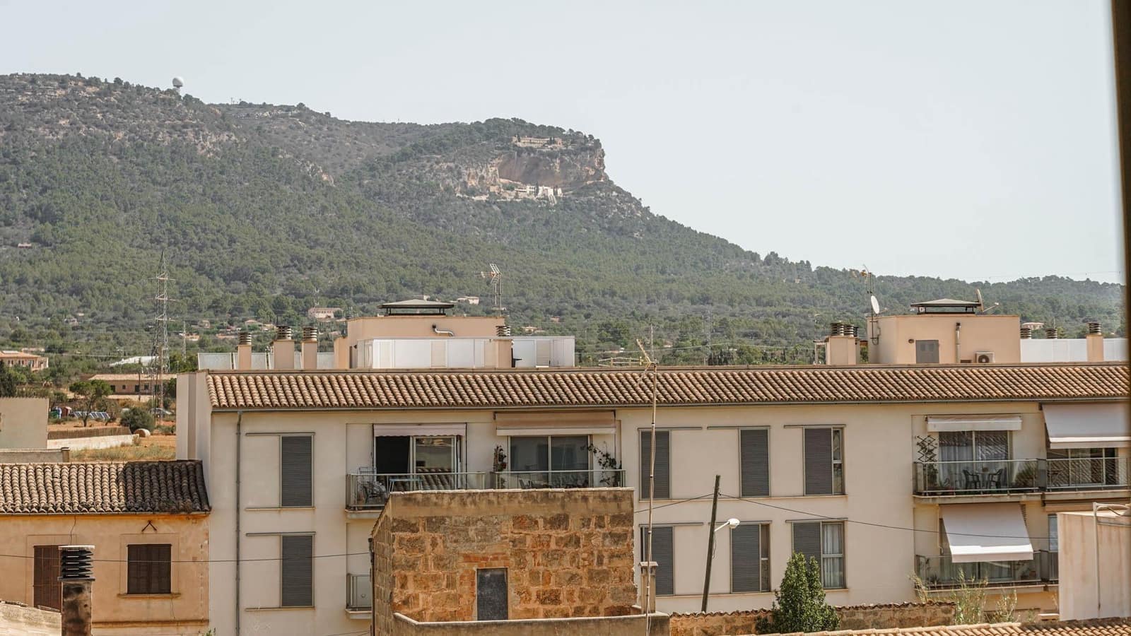 3 bedroom Flat for rent in Llucmajor - € 1,350 (Ref: 9488364)