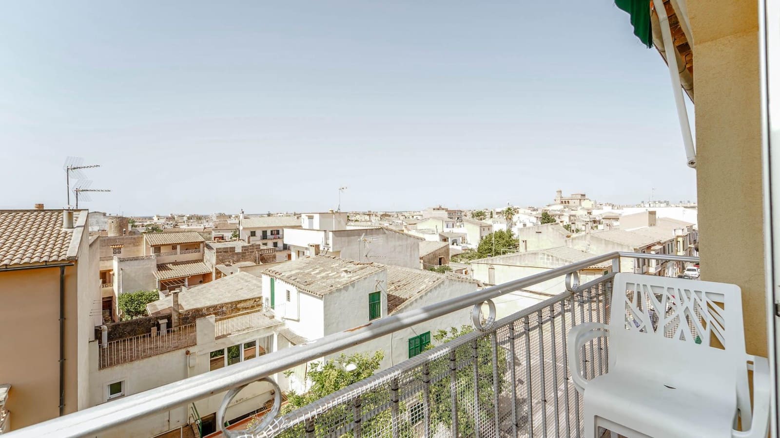 3 bedroom Flat for rent in Llucmajor - € 1,350 (Ref: 9488364)