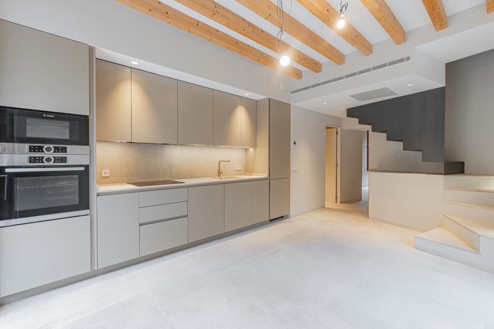 Adosado de 3 habitaciones en Mancor de la Vall en venta con piscina - 875.000 € (Ref: 9513453)