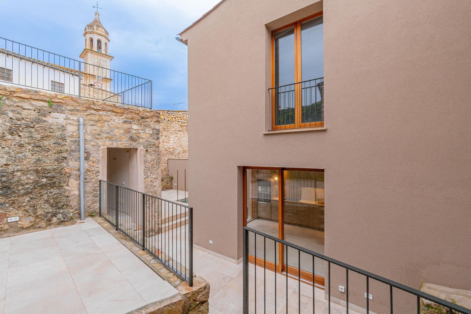 Adosado de 3 habitaciones en Mancor de la Vall en venta con piscina - 875.000 € (Ref: 9513453)