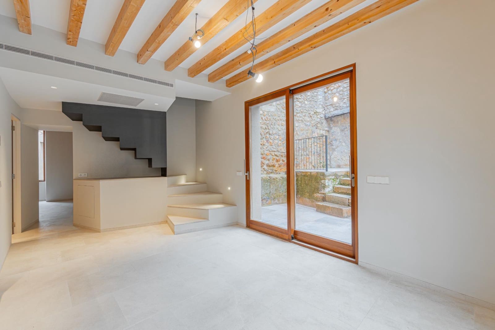 3 chambre Villa/Maison Mitoyenne à vendre à Mancor de la Vall avec piscine - 875 000 € (Ref: 9513453)