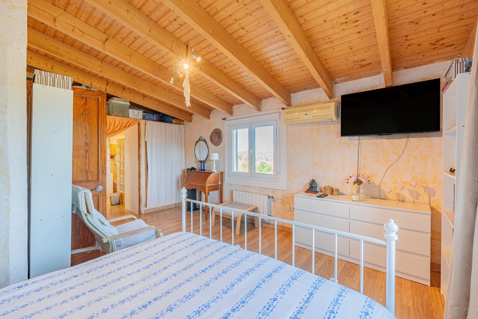 6 slaapkamer Finca/Landhuis te koop in Sineu met garage - € 690.000 (Ref: 9530620)