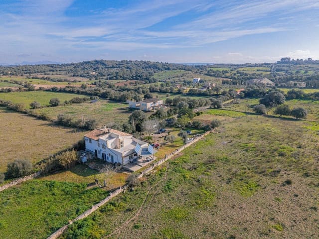 6 slaapkamer Finca/Landhuis te koop in Sineu met garage - € 690.000 (Ref: 9530620)