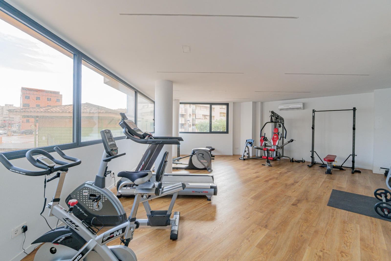 1 quarto Apartamento para arrendar em Palma de Mallorca com piscina - 1 350 € (Ref: 9533813)