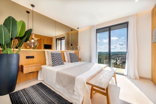 4 slaapkamer Penthouse te koop in Santa Ponsa, Calvià met garage - € 2.820.000 (Ref: 9555918)