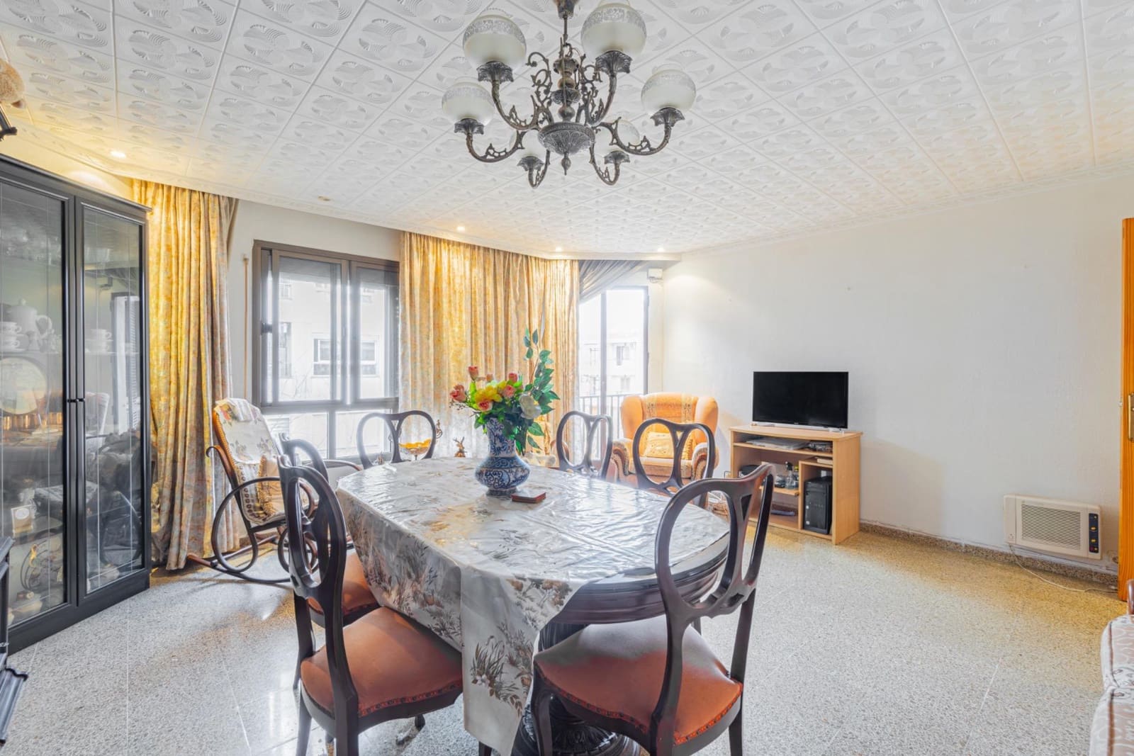 4 quarto Apartamento para venda em Coll d'en Rabassa com garagem - 375 000 € (Ref: 9565304)