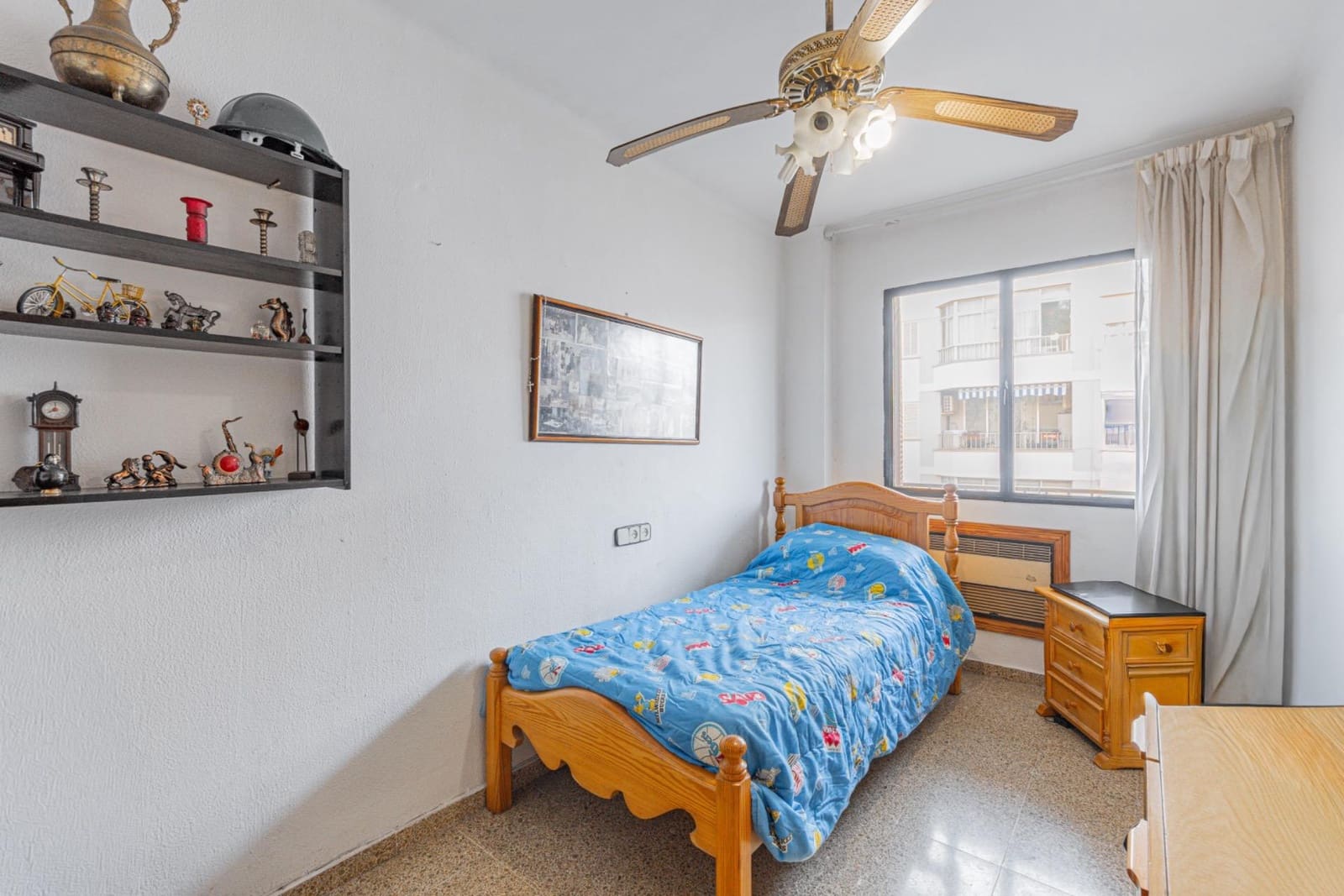 4 quarto Apartamento para venda em Coll d'en Rabassa com garagem - 375 000 € (Ref: 9565304)