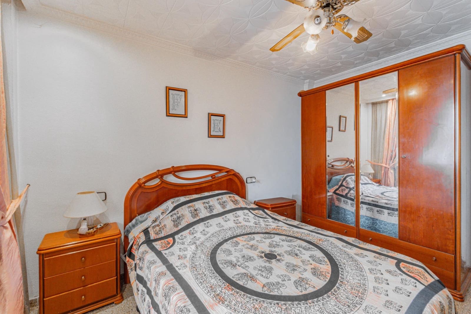 4 quarto Apartamento para venda em Coll d'en Rabassa com garagem - 375 000 € (Ref: 9565304)