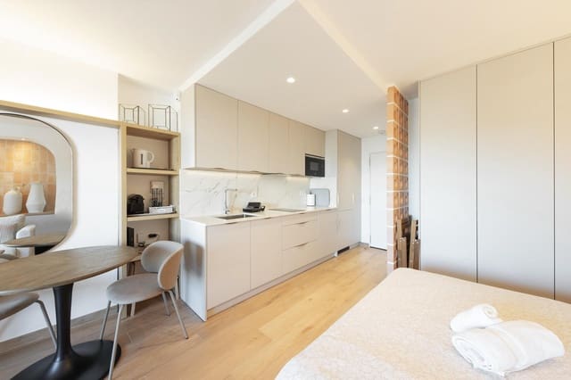 Apartamento de 1 habitación en Puerto de Alcudia, Alcúdia en venta con piscina - 265.000 € (Ref: 9599588)