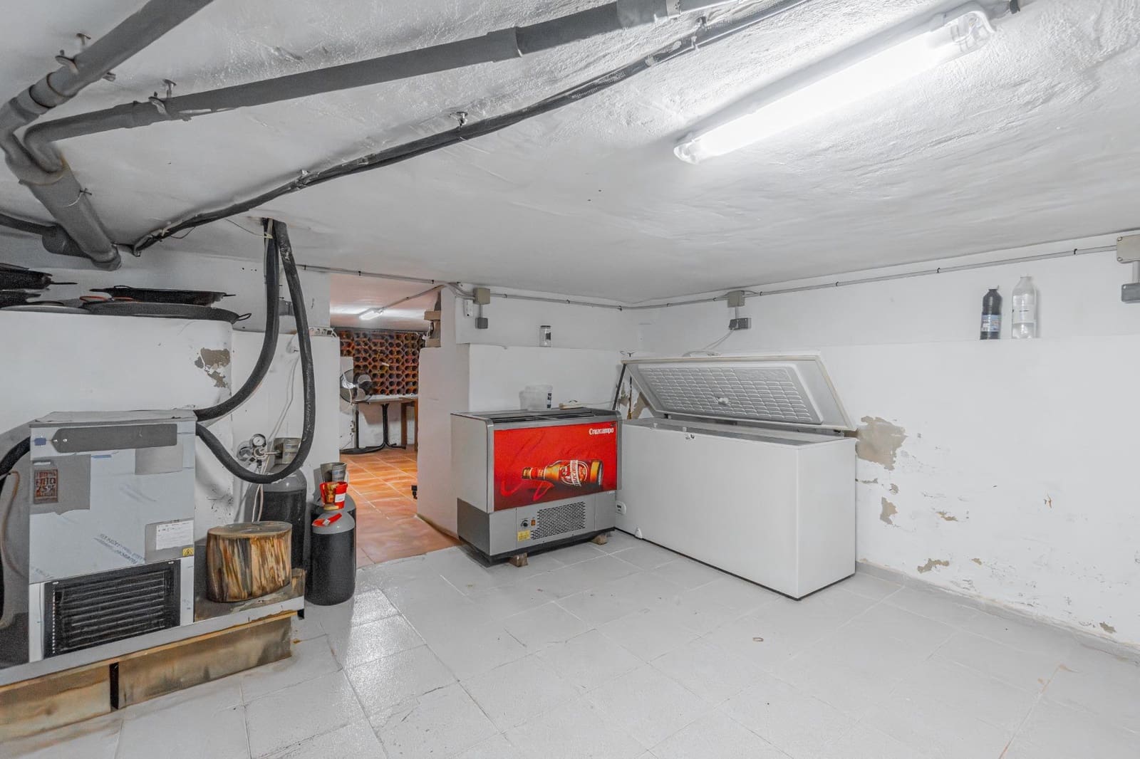 Commercial for rent in Son Ferrer - € 1,200 (Ref: 9605017)